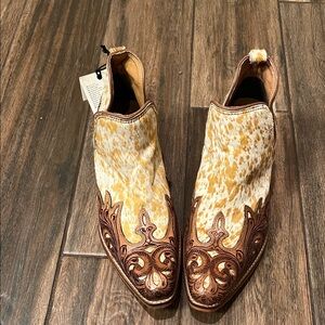 👢 NWT Myra Handbag & Accessories brand ankle boots